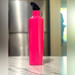 Brümate Hot Pink 24 oz water bottle